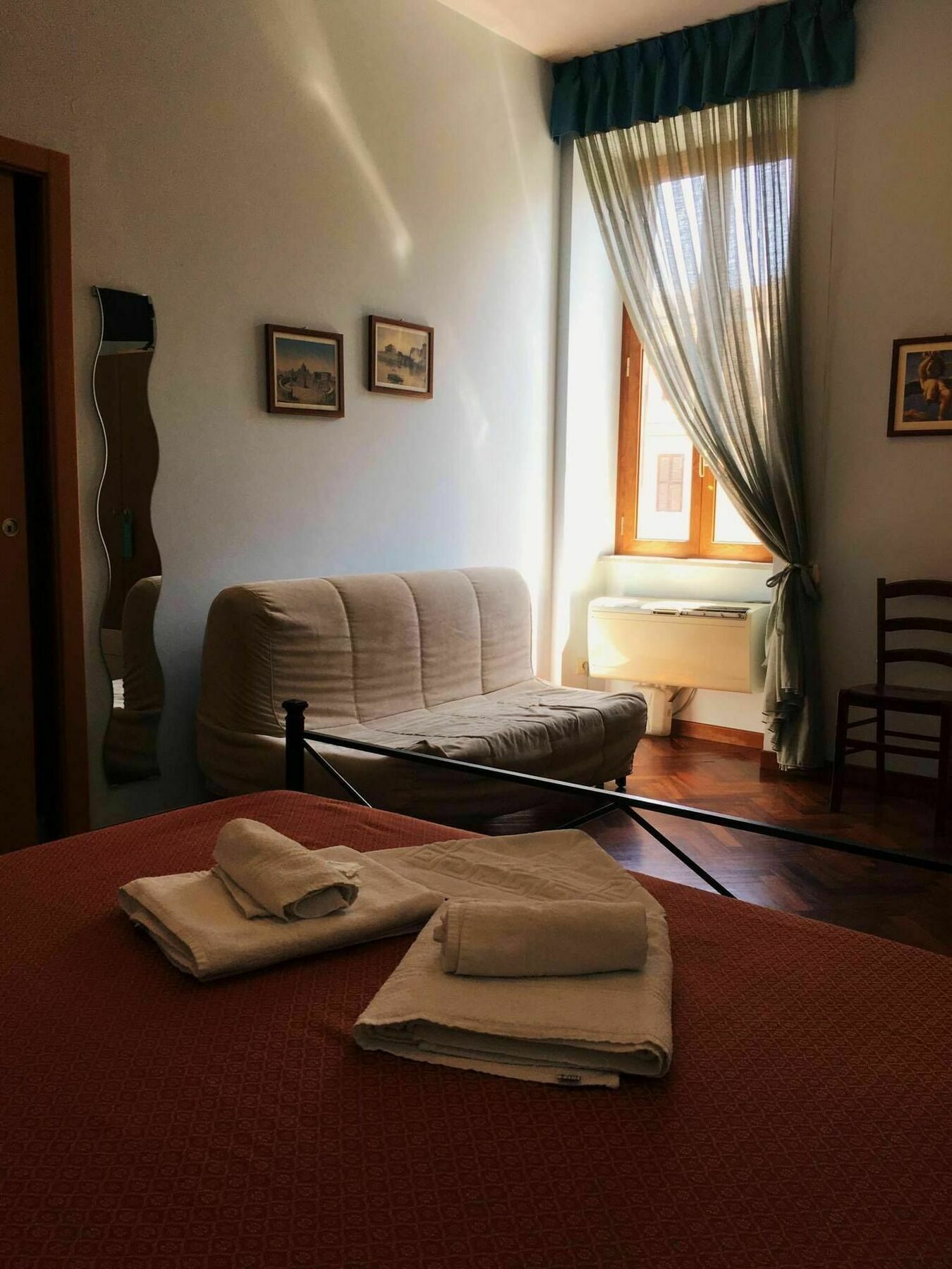 Guest house Roman
